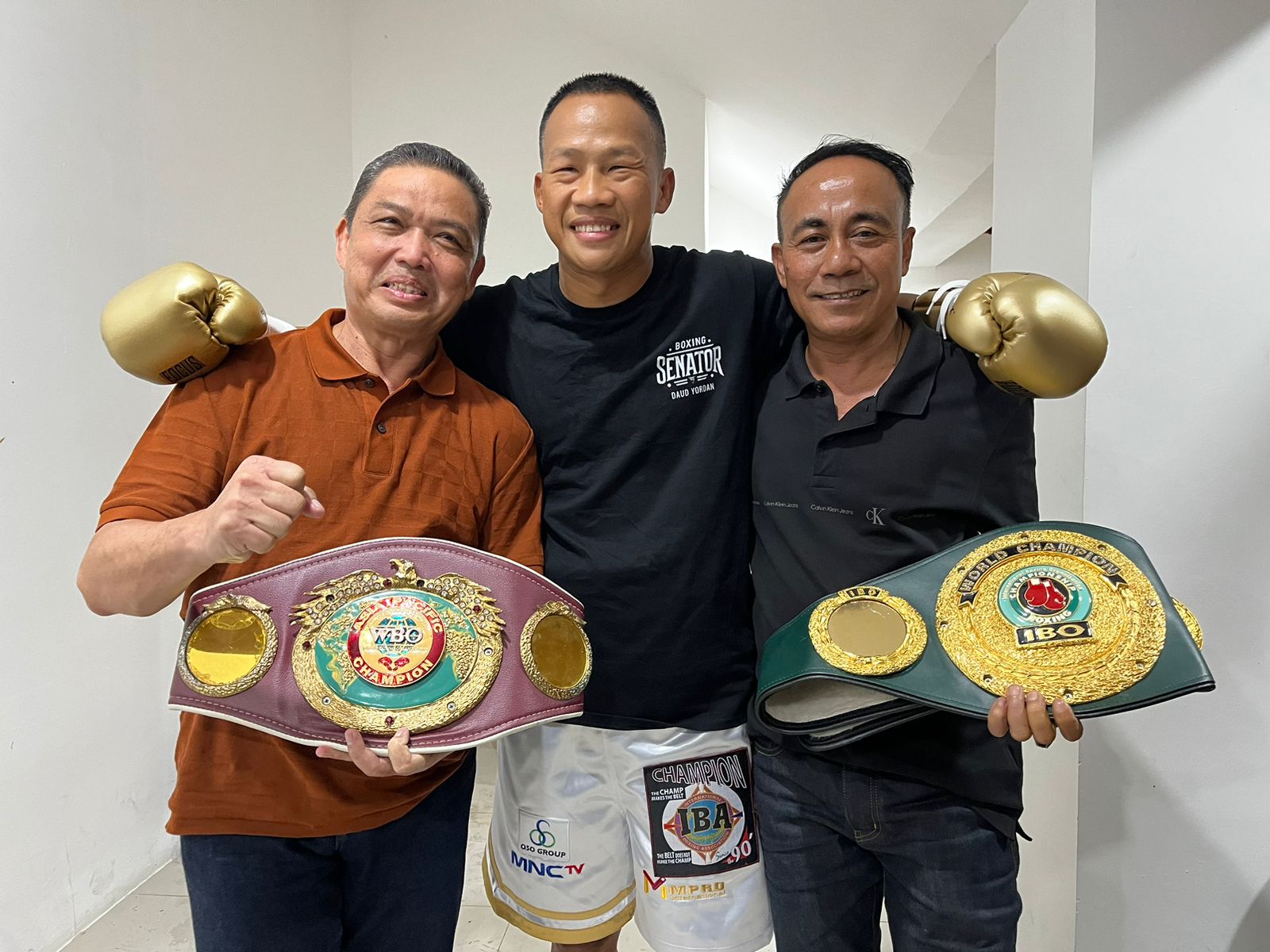 Dibalik Kemenangan Daud Yordan, Tokoh Kalbar Ramai-ramai Antar “The Boxing Senator” ke Atas Ring