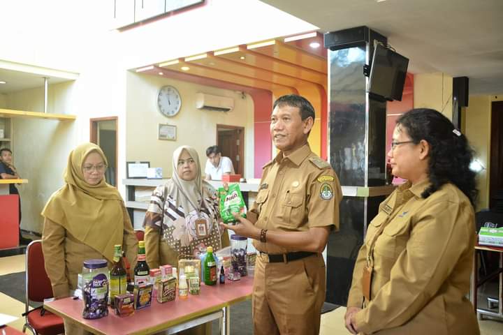 Wabup Ketapang Buka Sosialisasi Peningkatan Kesadaran Pangan Jajanan Anak Usia Sekolah yang Aman
