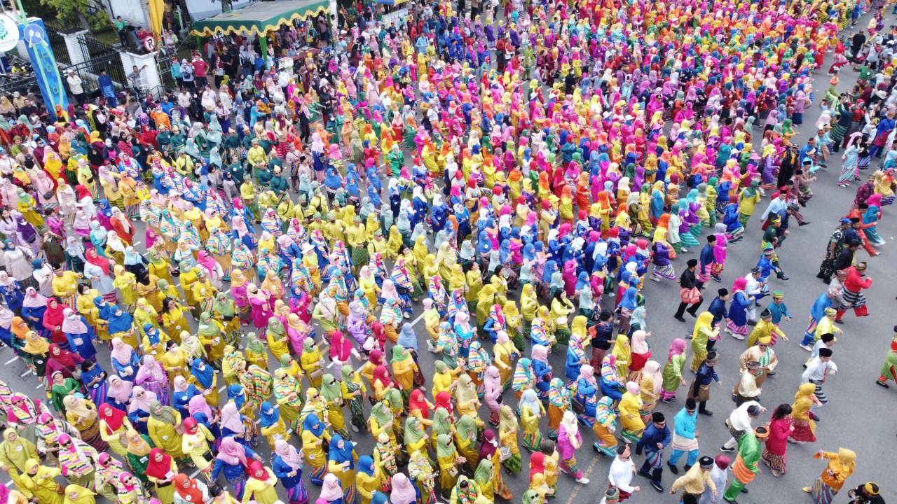 Pontianak Bakal Catat Sejarah, Gelar Jepin Massal Sepanjang Jalan Ahmad Yani - Wahid Hasyim