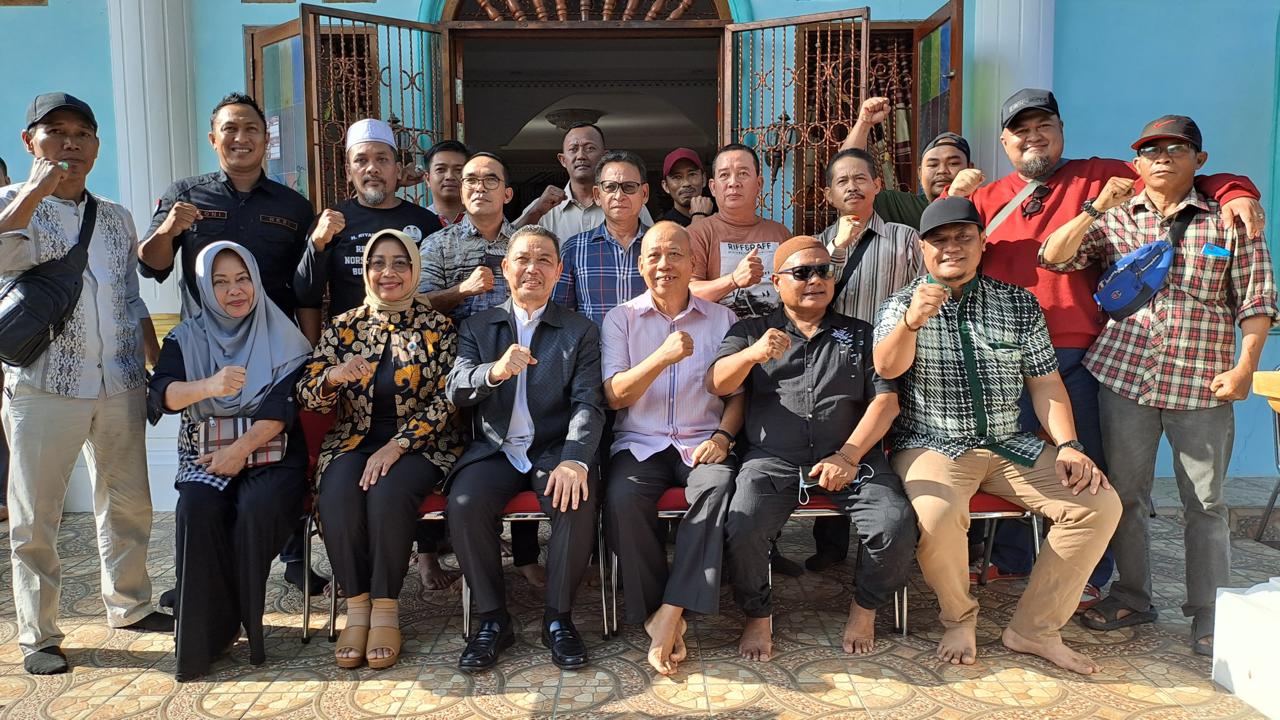 Indahnya Persahabatan, Dulu Jadi Lawan, Kini Milton Crosby Galang Dukungan Untuk Ria Norsan