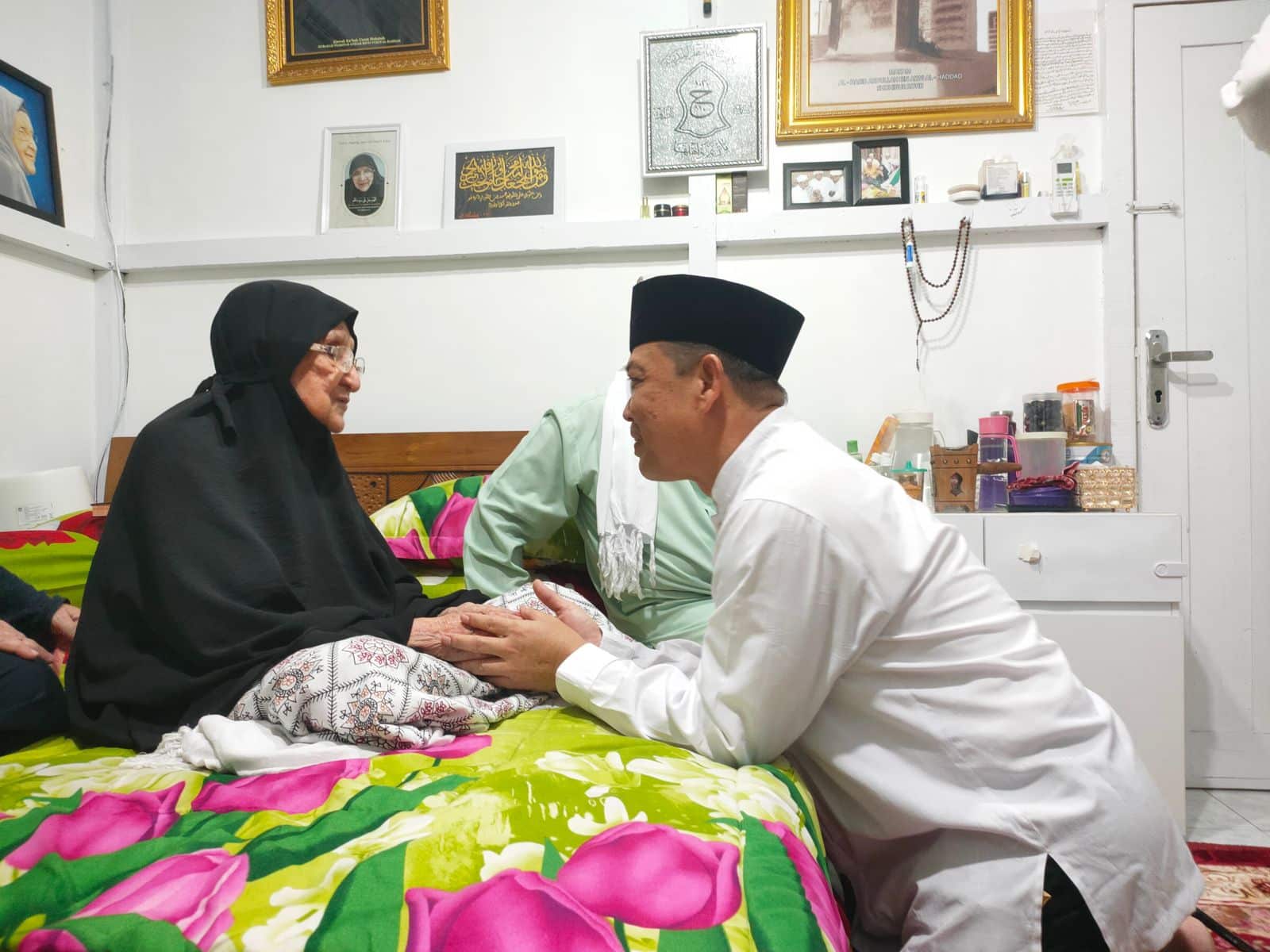 Ria Norsan Sungkem dan Minta Doa Restu Hubabah Annisa