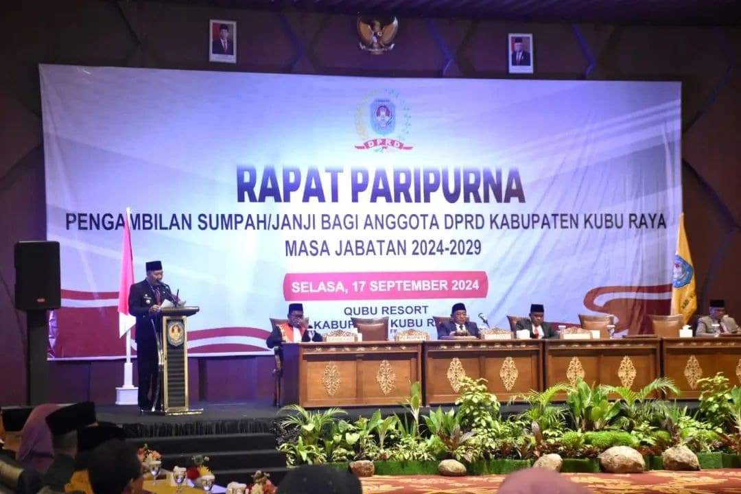 Anggota DPRD Kubu Raya Dilantik, Pj Bupati Sampaikan Sambutan Mendagri