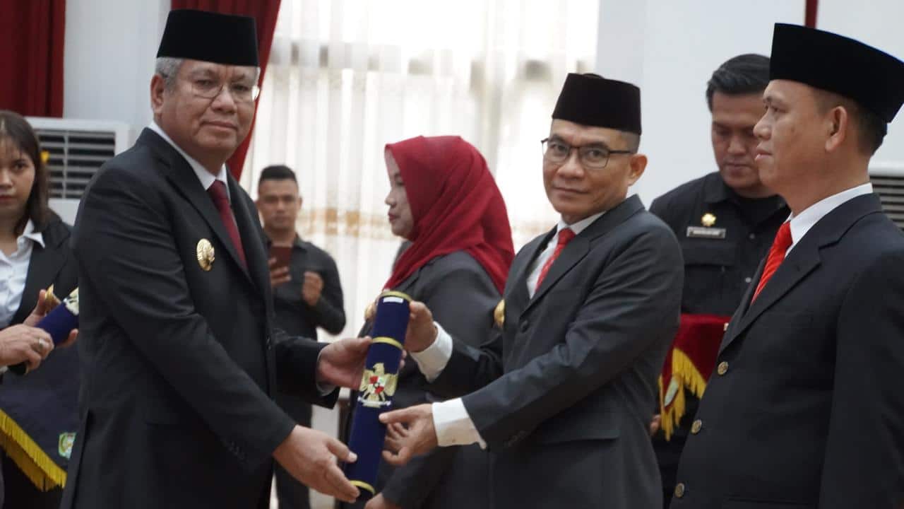 Pj Gubernur Kalbar Kukuhkan Ansfridus Juliardi Andjioe Sebagai Pjs Bupati Kapuas Hulu