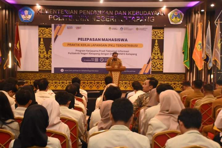 Wakili Bupati Ketapang, Devy Harinda Lepas Mahasiswa PKL Kerja Sama Politeknik dan Pemkab Ketapang