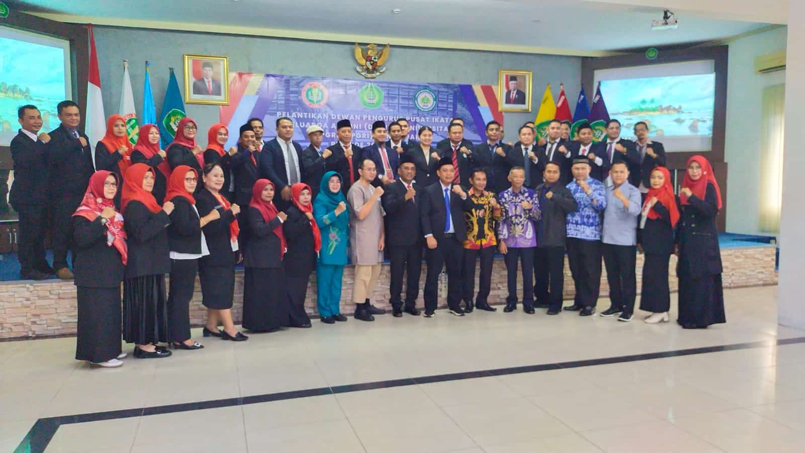 DPP Ikatan Alumni Universitas PGRI Dilantik, Rektor Ajak Bersama Majukan Kampus