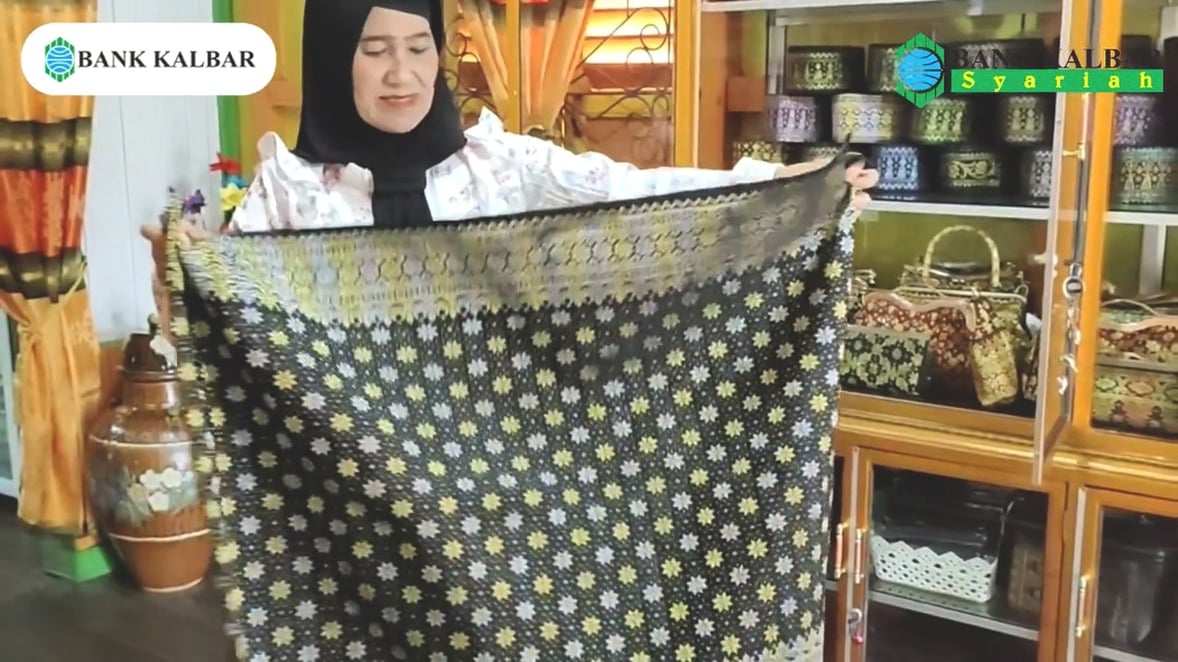 Menenun Usaha Songket bersama Bank Kalbar Syariah