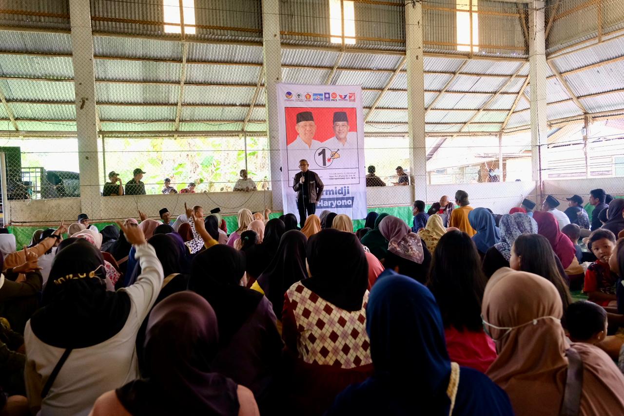 Emak-emak Sungai Ambangah Siap Menangkan Midji-Didi, Dambakan Pelebaran Jalan