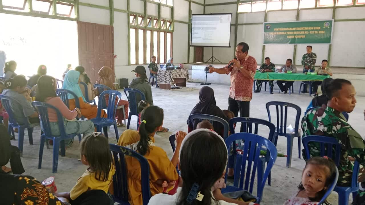 Program Non Fisik, Satgas TMMD 122 Kodim Putussibau Gelar Penyuluhan Sosialisasi Pencegahan Stunting