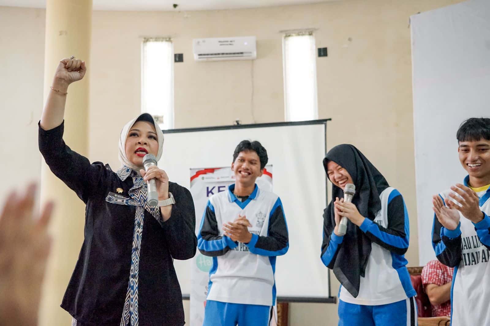 Ketua IKA Smansa Ajak Siswa SMAN 1 Pontianak Jadi Pemilih Cerdas Pilkada 2024