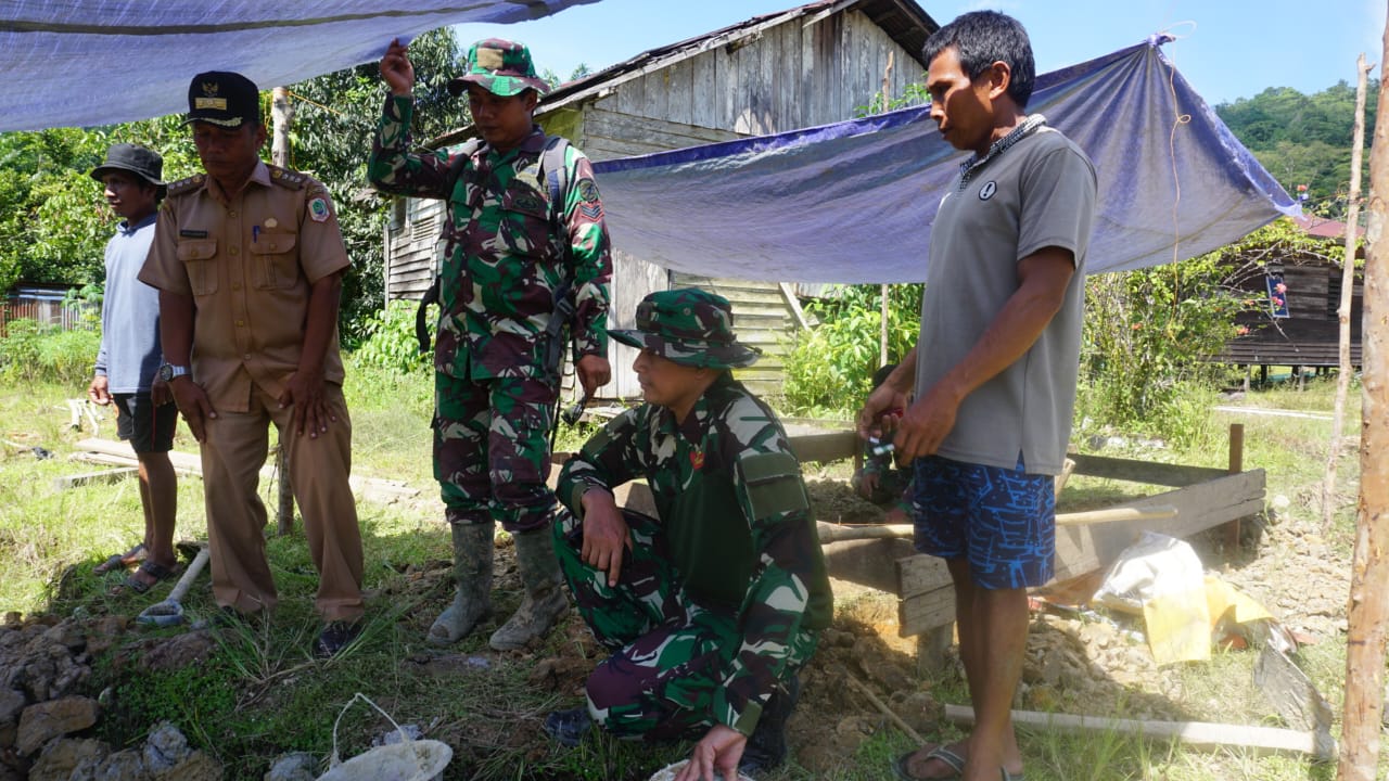 Terus Berikan Motivasi Anggota di Lapangan, Dansatgas TMMD Kodim 1206/Psb Harap Sasaran Fisik Selesai Tepat Waktu