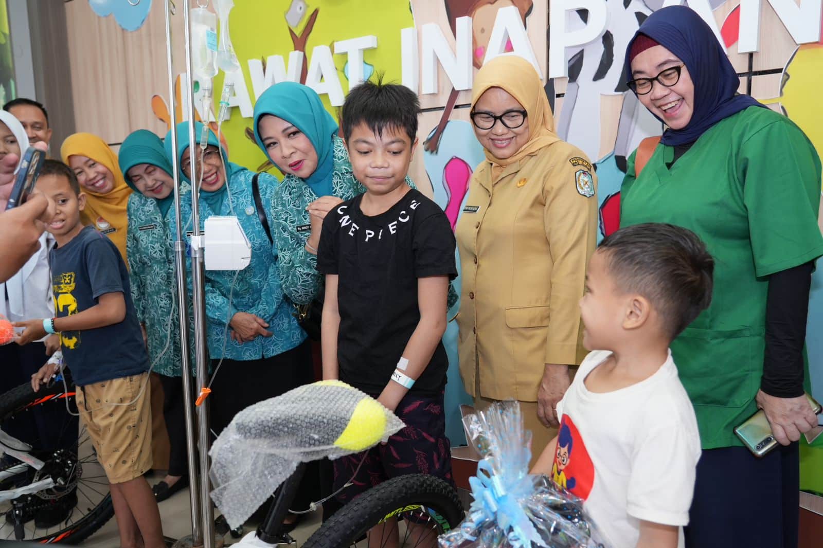 Windy Rutin Beri Hadiah Untuk Anak Thalassemia dan Pejuang Kanker, Dokter Nevita: Berhasil Bantu Tingkatkan Imun Mereka