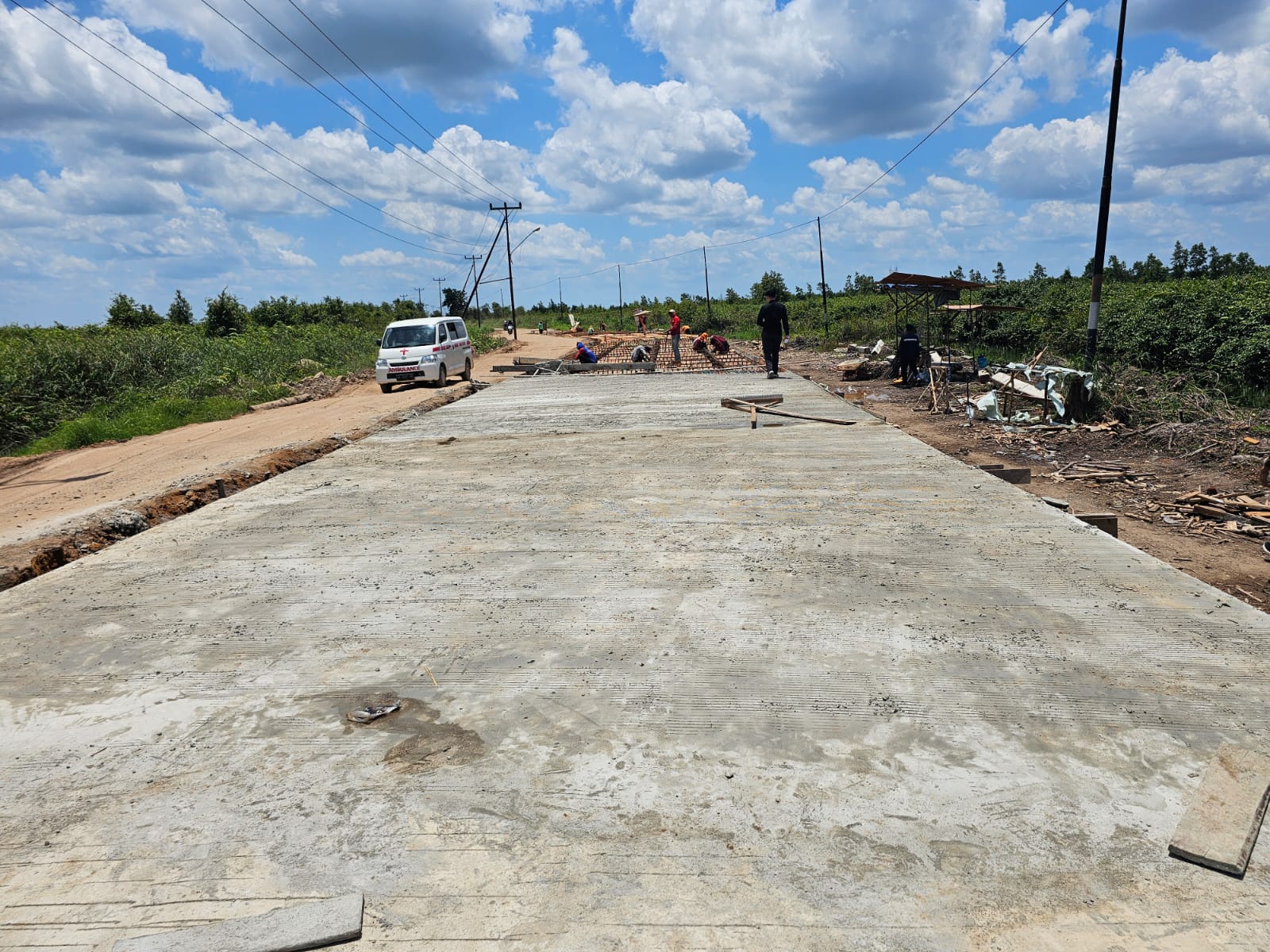 Pemkab Ketapang Terus Tingkatkan Pembangunan Infrastruktur Jalan