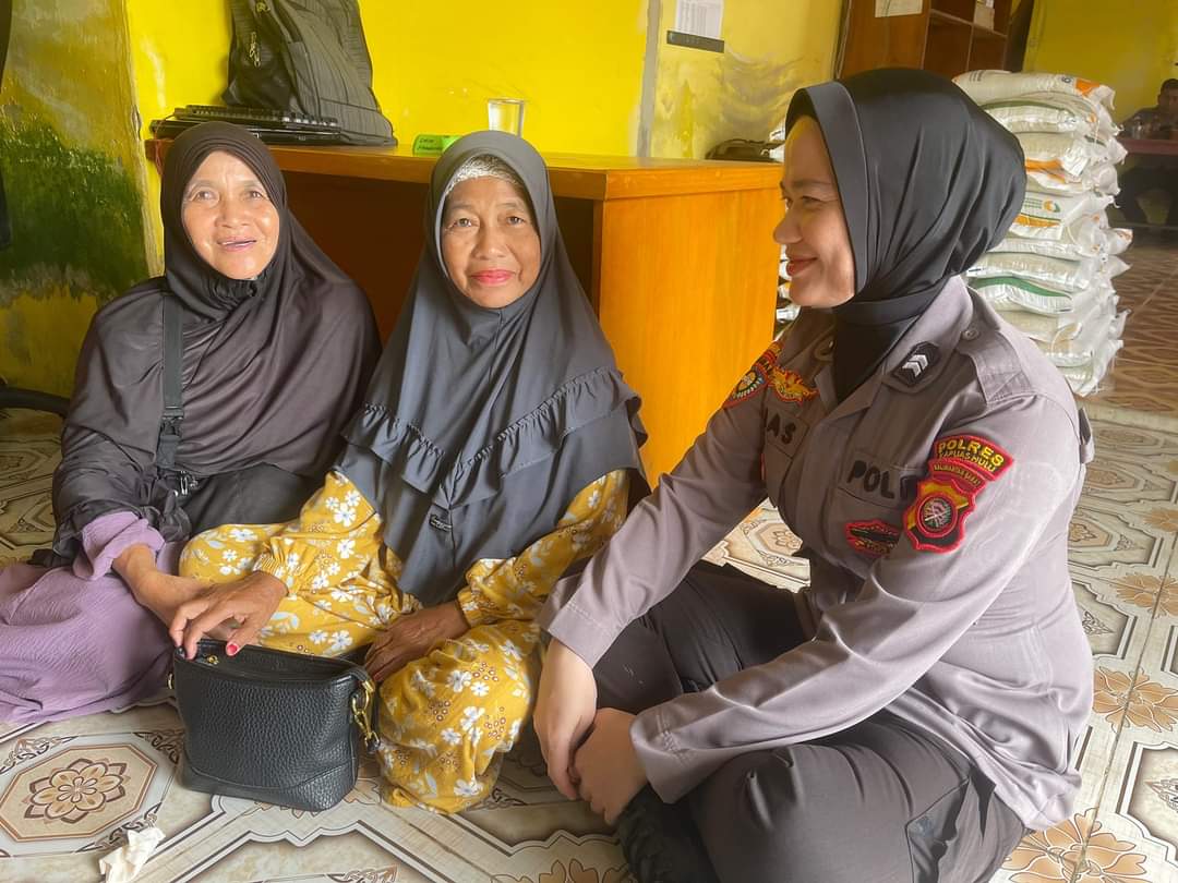 Jelang Pilkada 2024, Polisi RW/Dusun Polsek Boyan Tanjung Perkuat Cooling System untuk Pemilu Damai