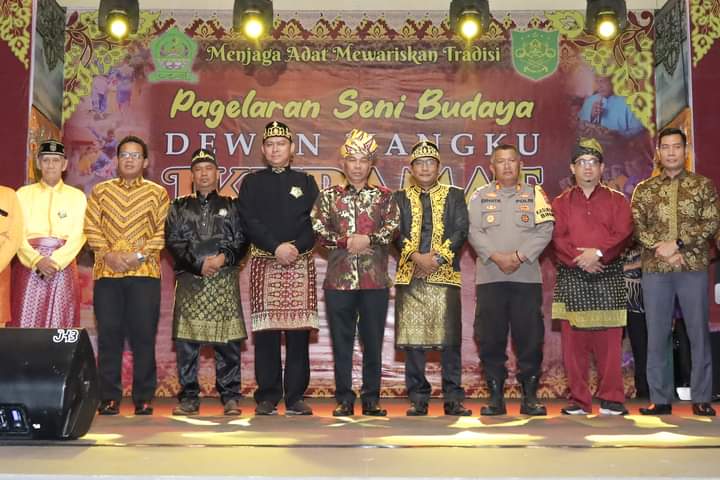 Bupati Ketapang Resmi Buka Pagelaran Seni Budaya Melayu Ikkramat Tahun 2024
