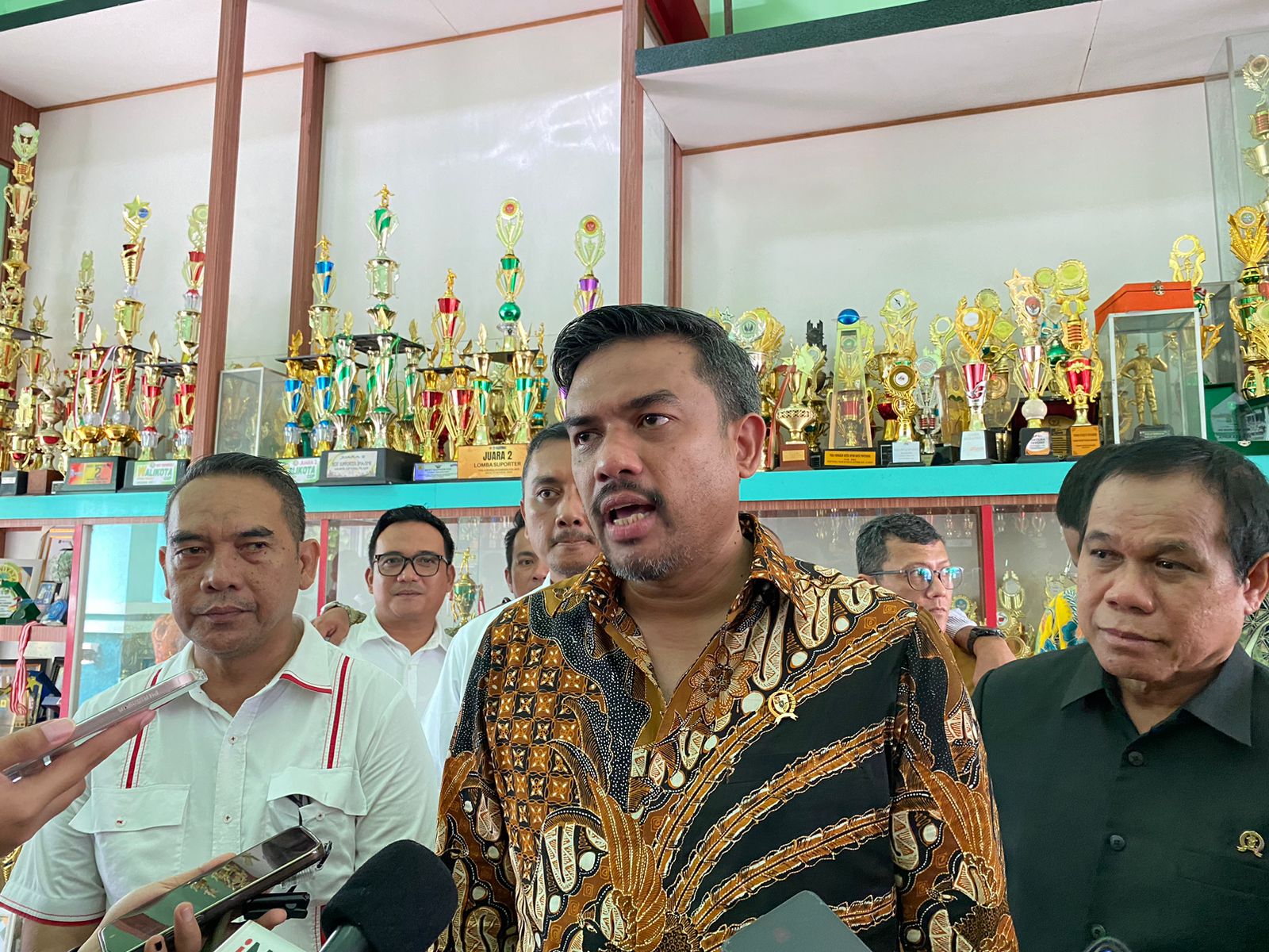 Kunker Perdana ke Kampung Halaman Sebagai Menteri UMKM, Maman Siapkan Strategi Peningkatan UMKM Kalbar