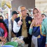 { \Illuminate\Support\Str::words($kategorix->post_title, 30, '') }}