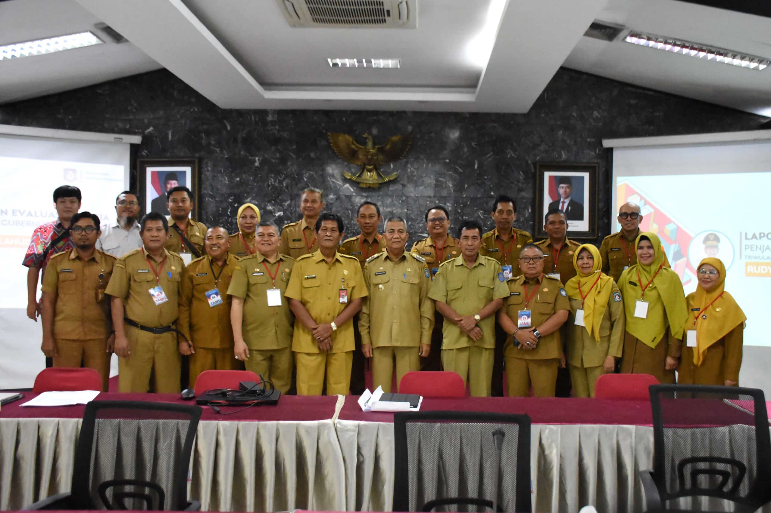 Pj Bupati Kamaruzaman Sampaikan Sejumlah Prestasi pada Evaluasi Kinerja Triwulan III Kemendagri