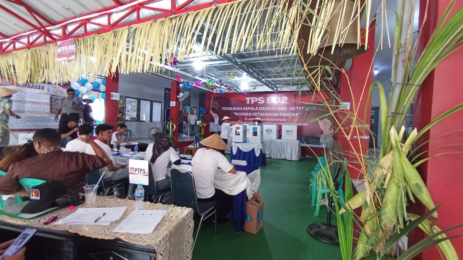 Mengintip Suasana Pencoblosan Pilkada Serentak 2024 di Lapas Ketapang, Usung Konsep Ketahanan Pangan