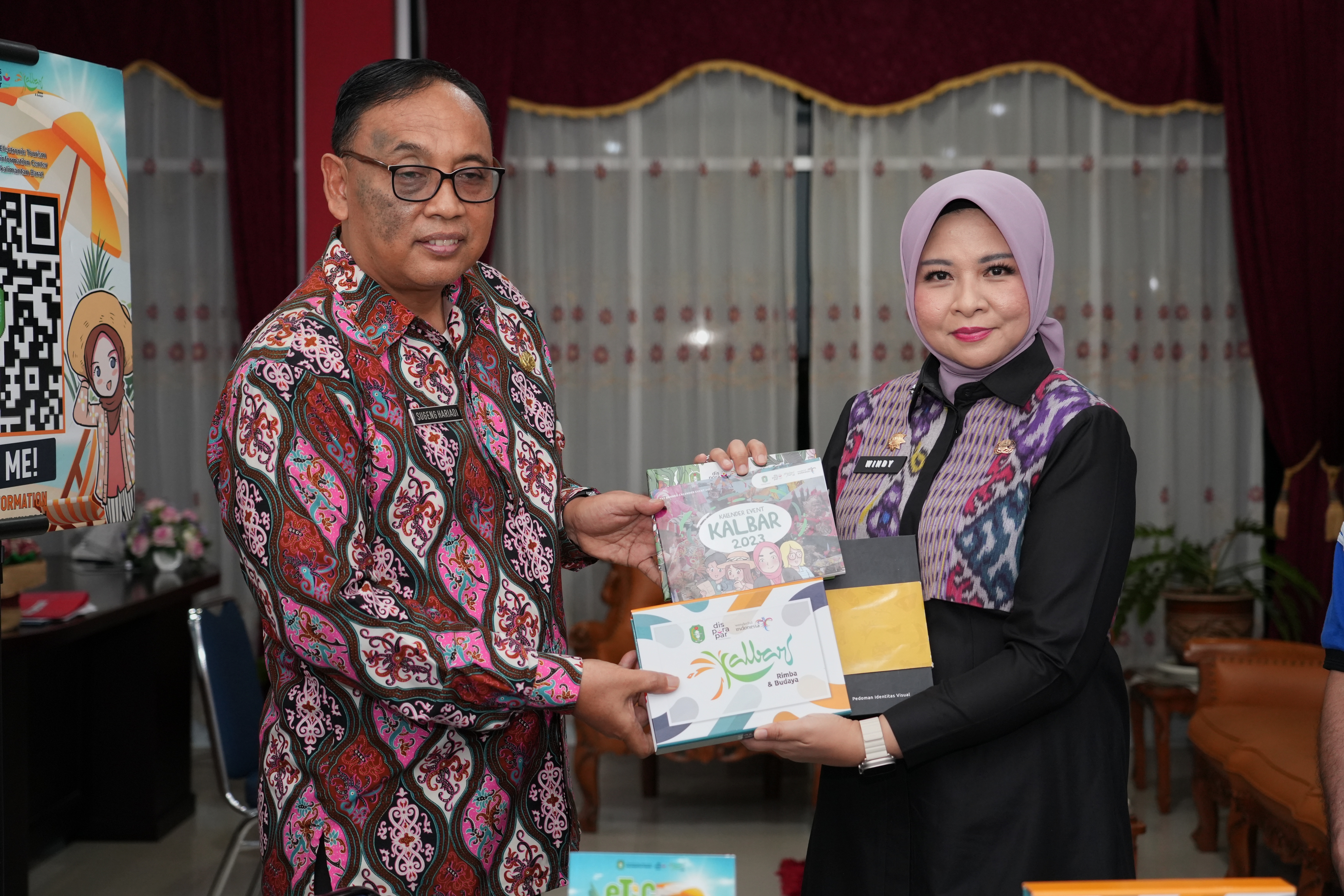 Komik “Mbak Kepo” Disporapar Kini Bisa Dibaca di Perpustakaan Kalbar