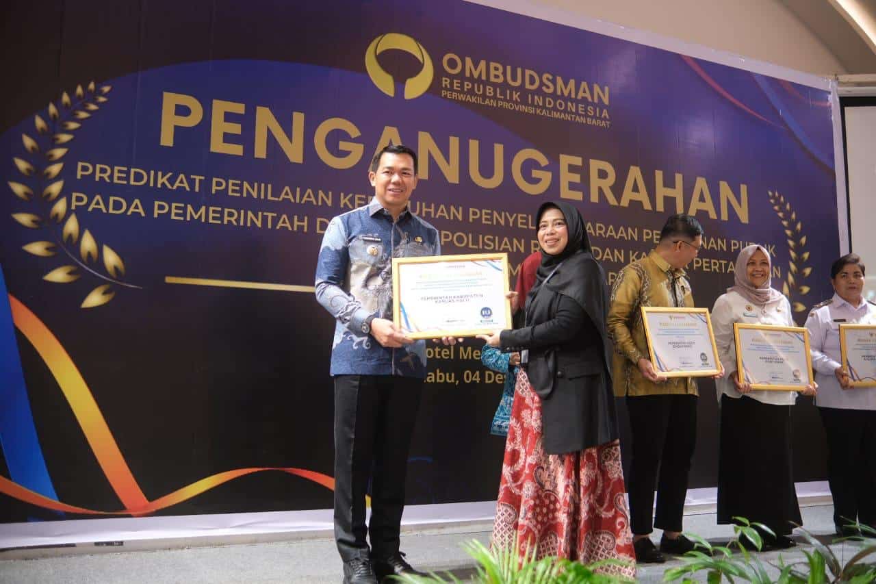 Pemkab Kapuas Hulu Raih Penganugerahan Predikat Penilaian Kepatuhan Penyelenggaraan Pelayanan Publik dari Ombudsman Kalbar
