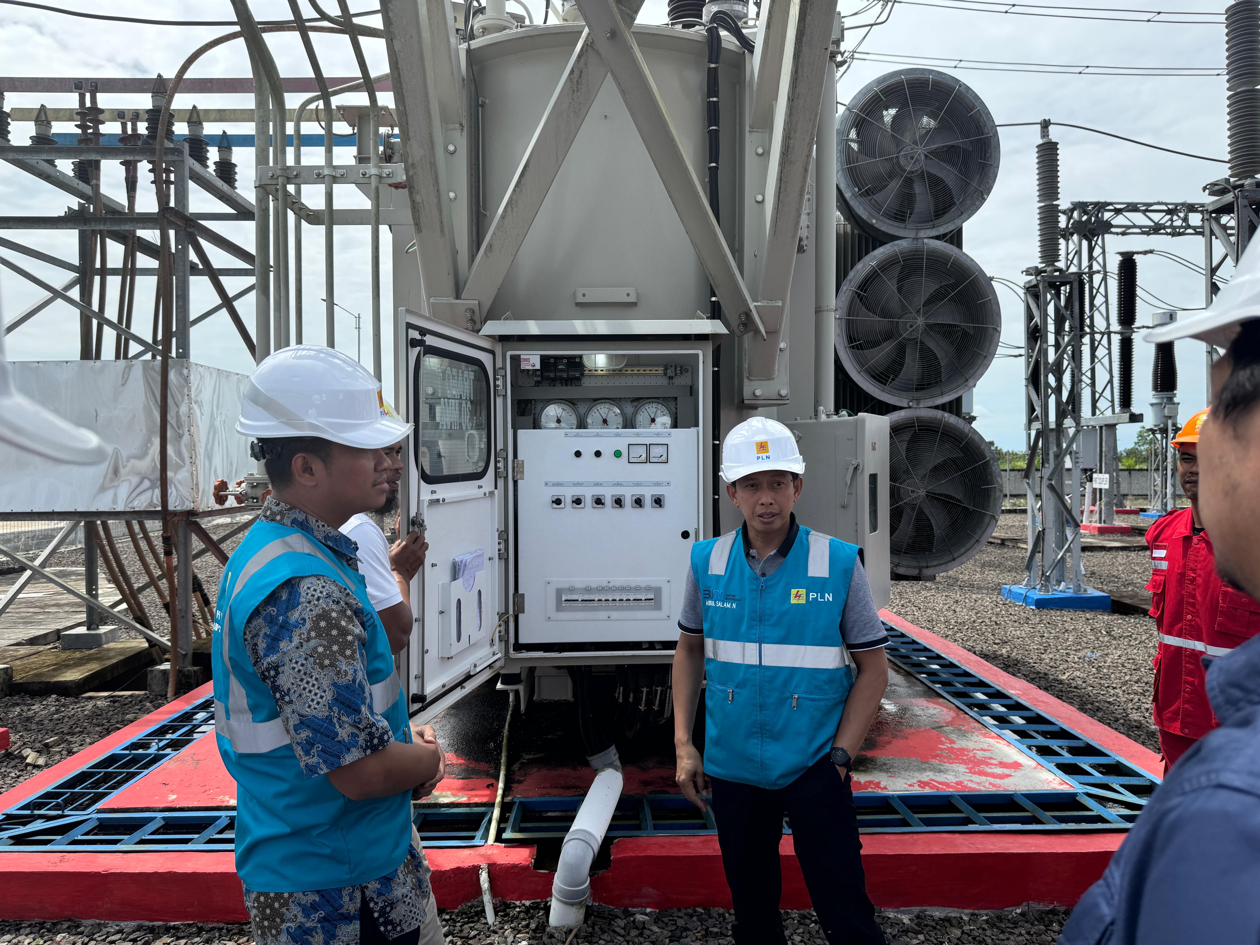 PLN Inspeksi Infrastrukur Kelistrikan Kalteng Jelang Siaga Natal dan Tahun Baru