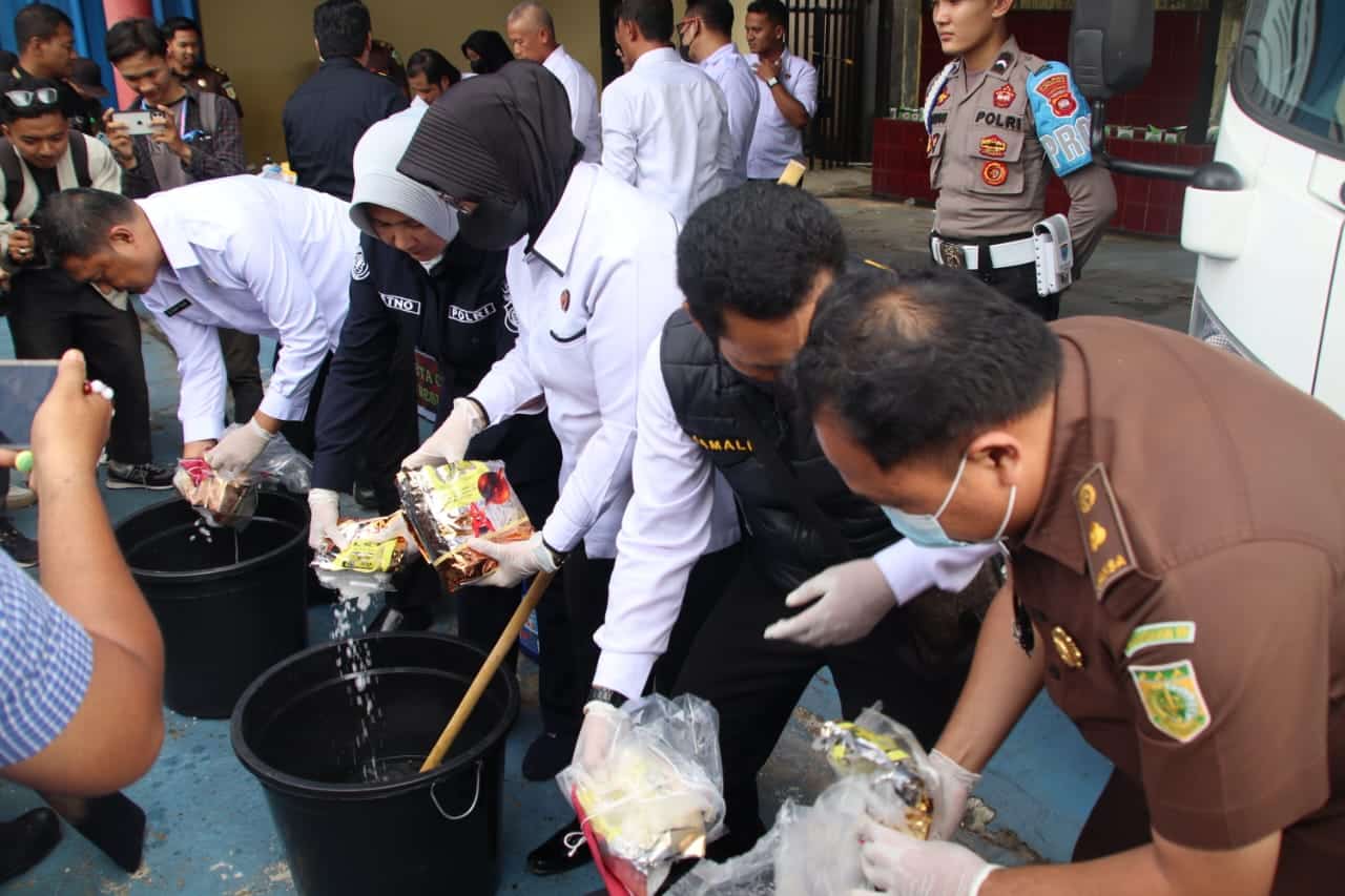 Perang Lawan Narkoba, Sabu 35 Kilogram Dimusnahkan