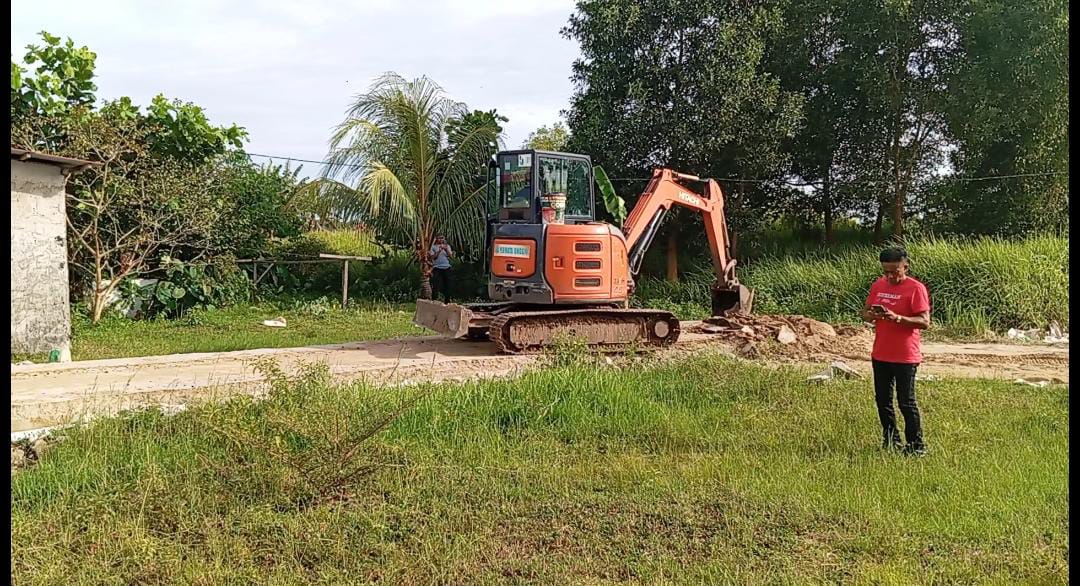 Ruas Jalan Mak Jernih di Gang Sepadu Benua Kayong Dikerjakan Ulang, Pelaksana: Komitmen Jaga Kualitas