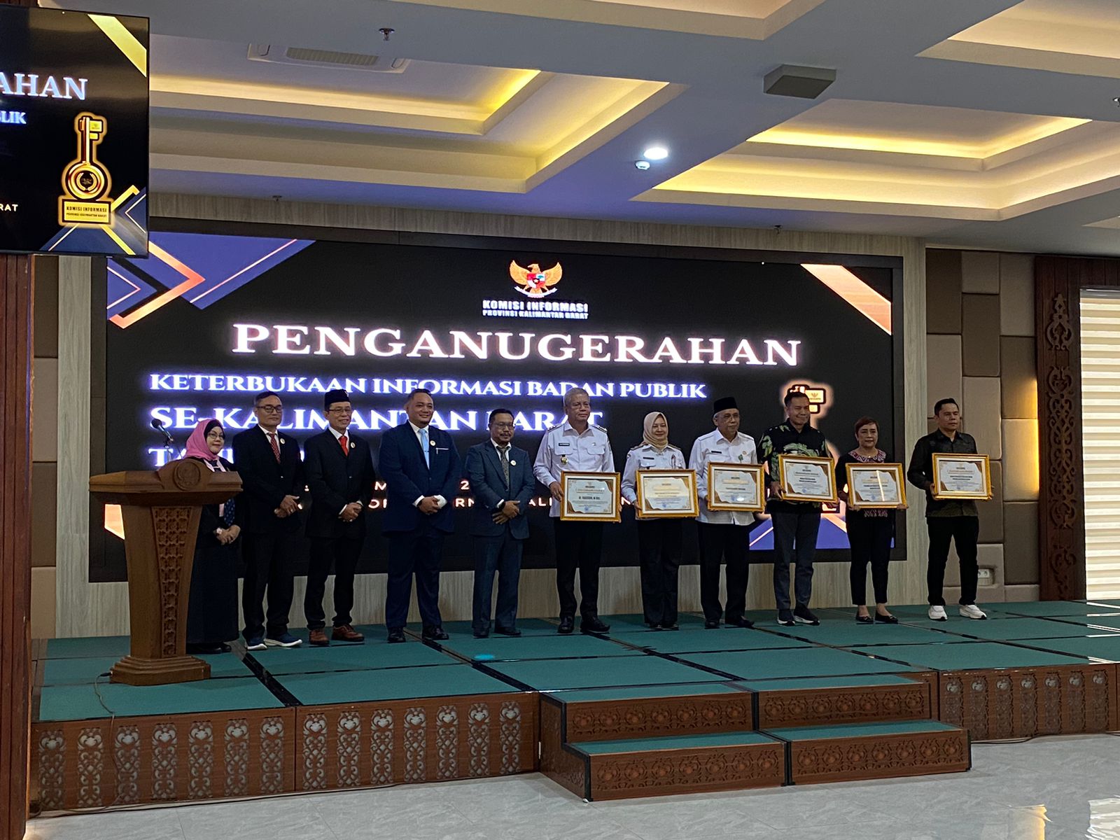 20 OPD Pemprov Kalbar Raih Penghargaan Keterbukaan Informasi