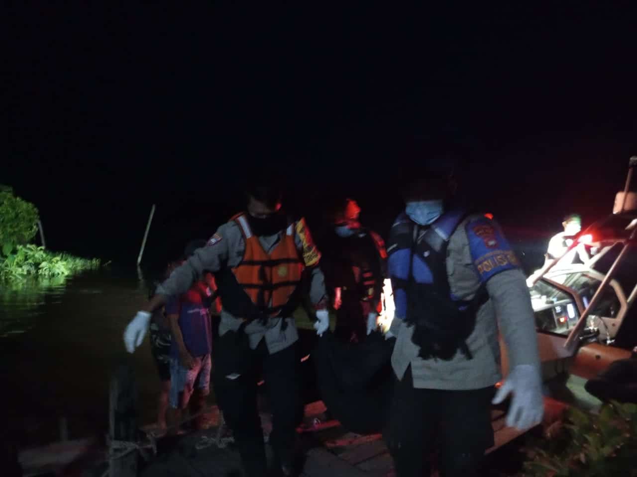 Lima Hari Pencarian, Ibu Penjual Ikan Ditemukan Meninggal di Sungai Kapuas