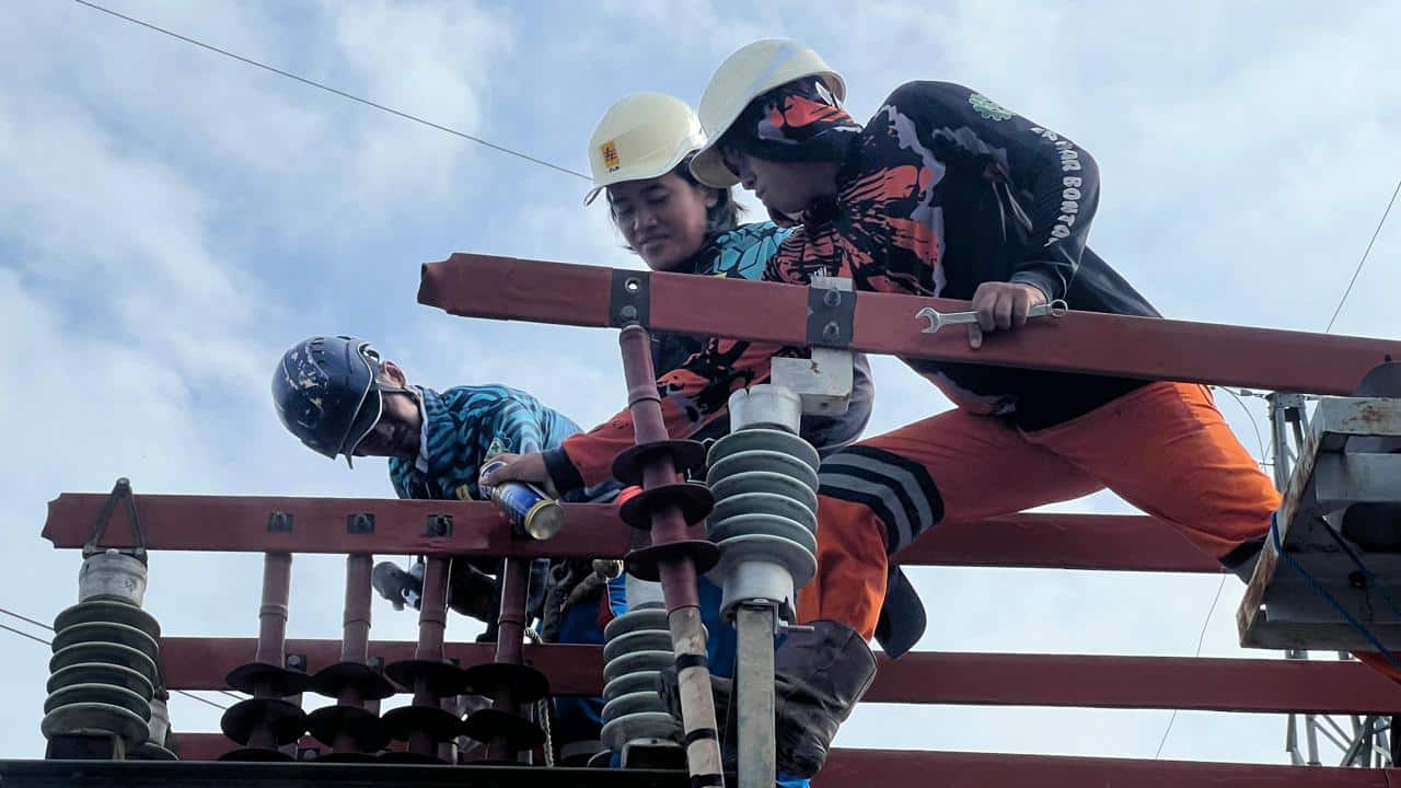 Pemeliharaan Rutin Trafo di GI Sangatta, Wujud Komitmen PLN Jaga Keandalan Pasokan Listrik Menjelang Natal dan Tahun Baru