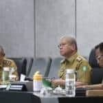 { \Illuminate\Support\Str::words($kategorix->post_title, 30, '') }}