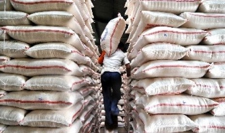 Bulog Sanggau Mulai Salurkan Beras Bantuan Pangan Tahap Ketiga Bulan Desember