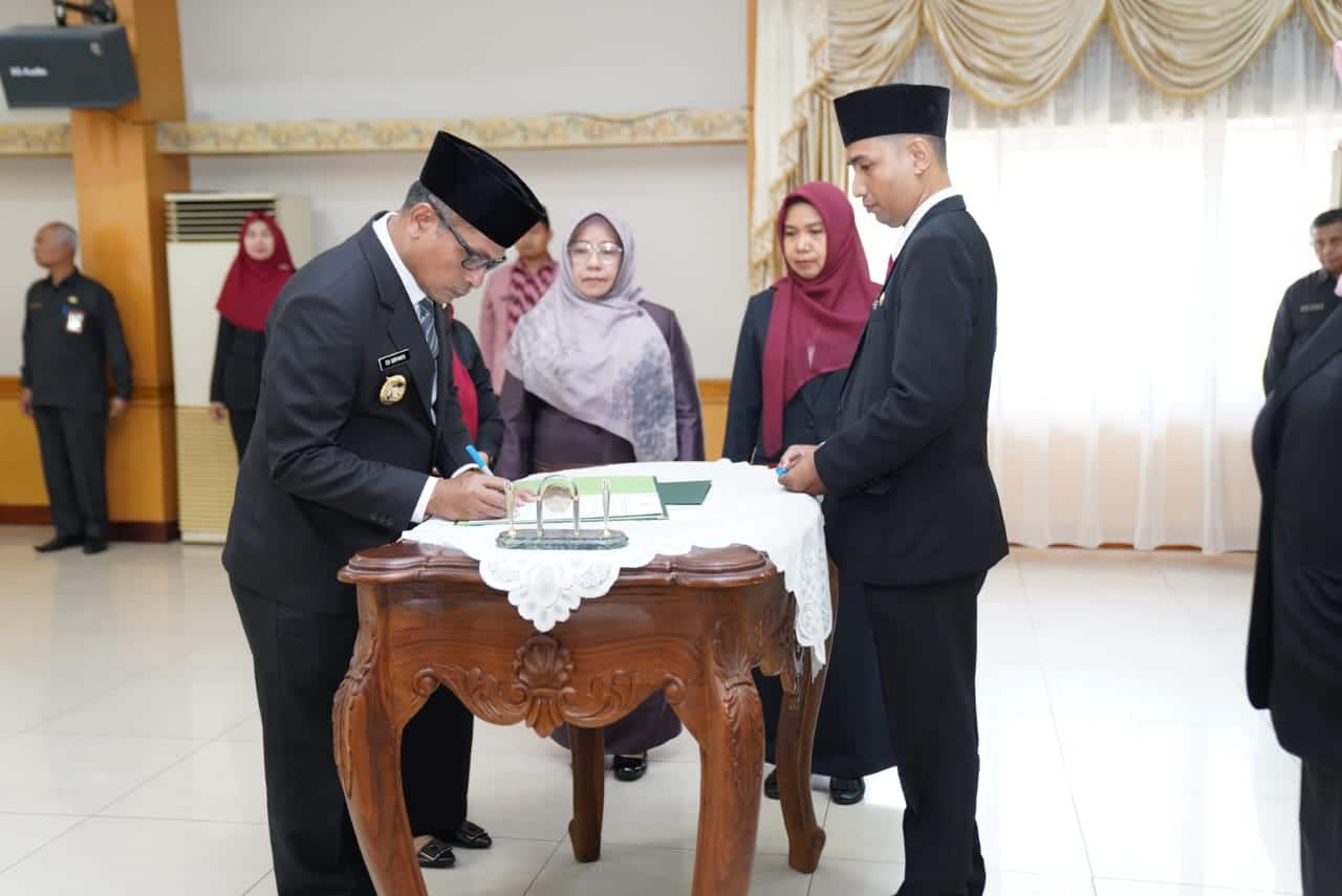 Pj Wali Kota Pontianak Lantik 12 Pejabat Fungsional