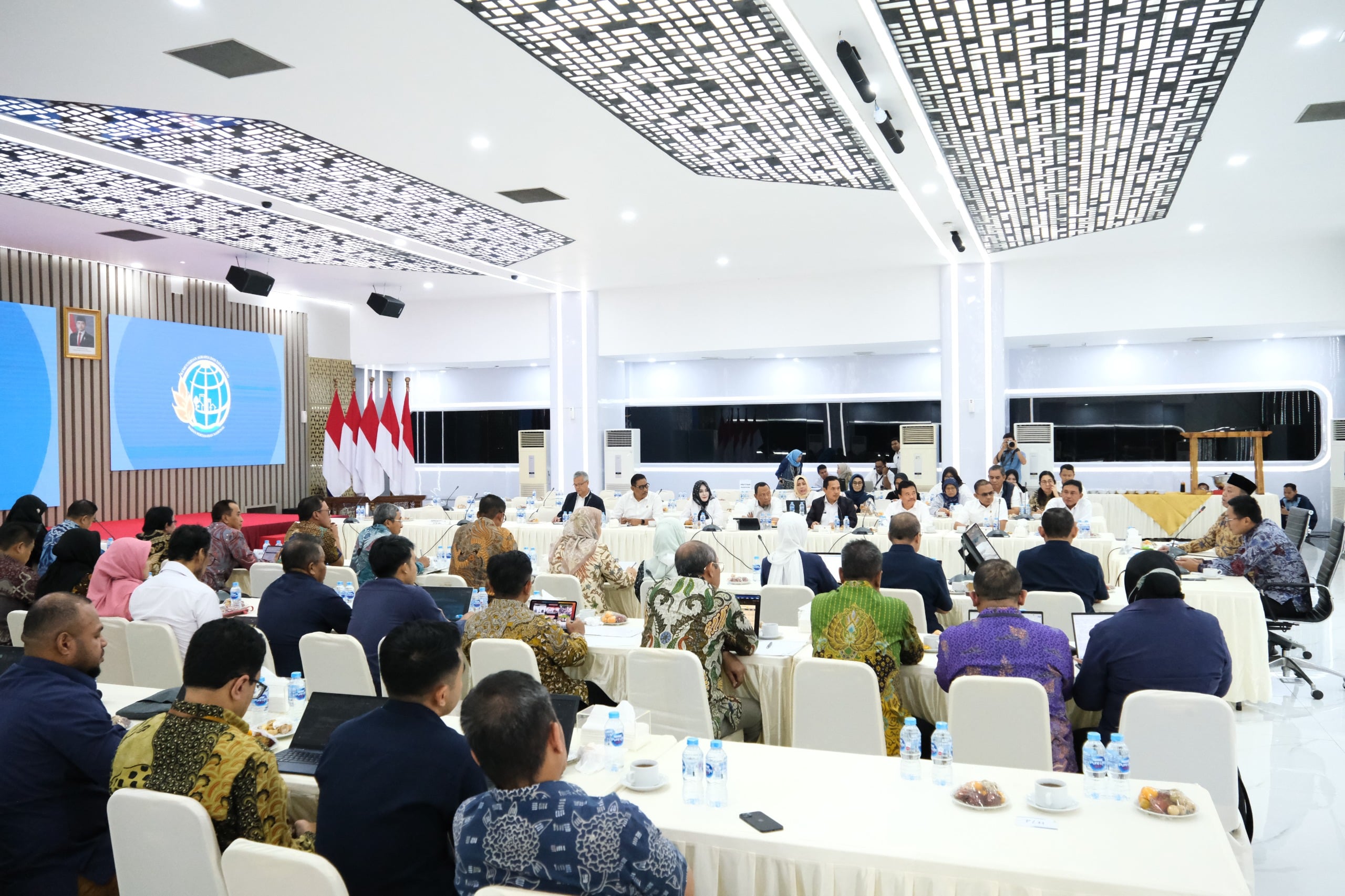 Jalankan Tiga Tugas Prioritas dari Presiden, Kementerian ATR/BPN Adakan Rapat Penanganan Isu Strategis Bersama BUMN