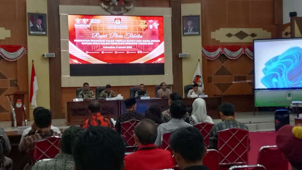 KPU Kapuas Hulu Tetapkan Bupati dan Wakil Bupati Terpilih Hasil Pilkada 2024