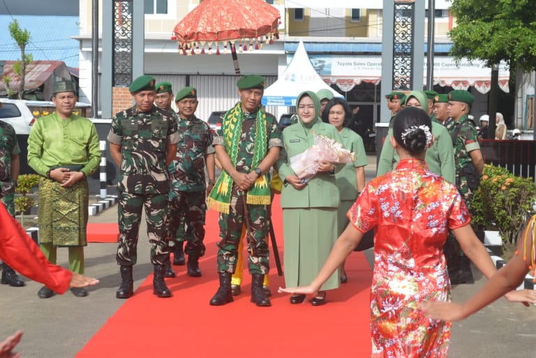 Danrem 121/ABW Kunjungan Kerja ke Kodim 1203 Ketapang
