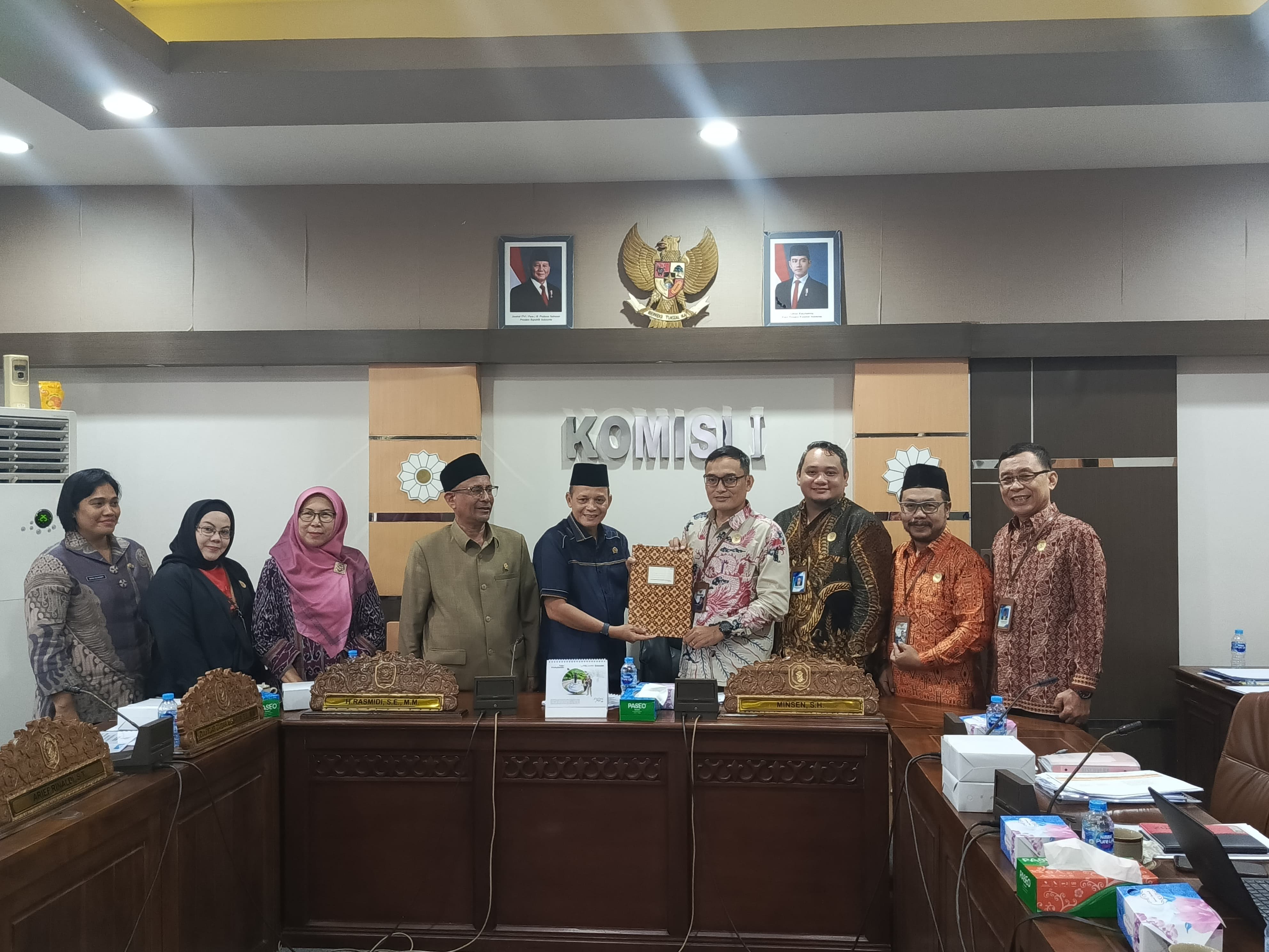 Hadiri Rapat Kerja Komisi I DPRD, Komisi Informasi Kalbar Sampaikan Capaian 2024 dan Rencana 2025