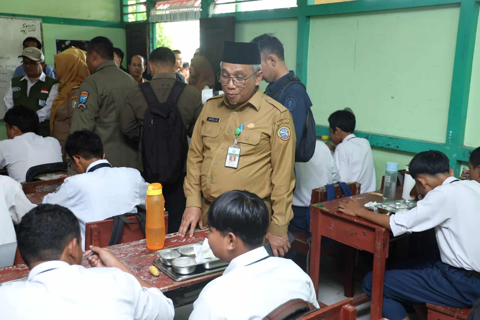 Siswa di Pontianak Antusias Nikmati Makan Bergizi Gratis