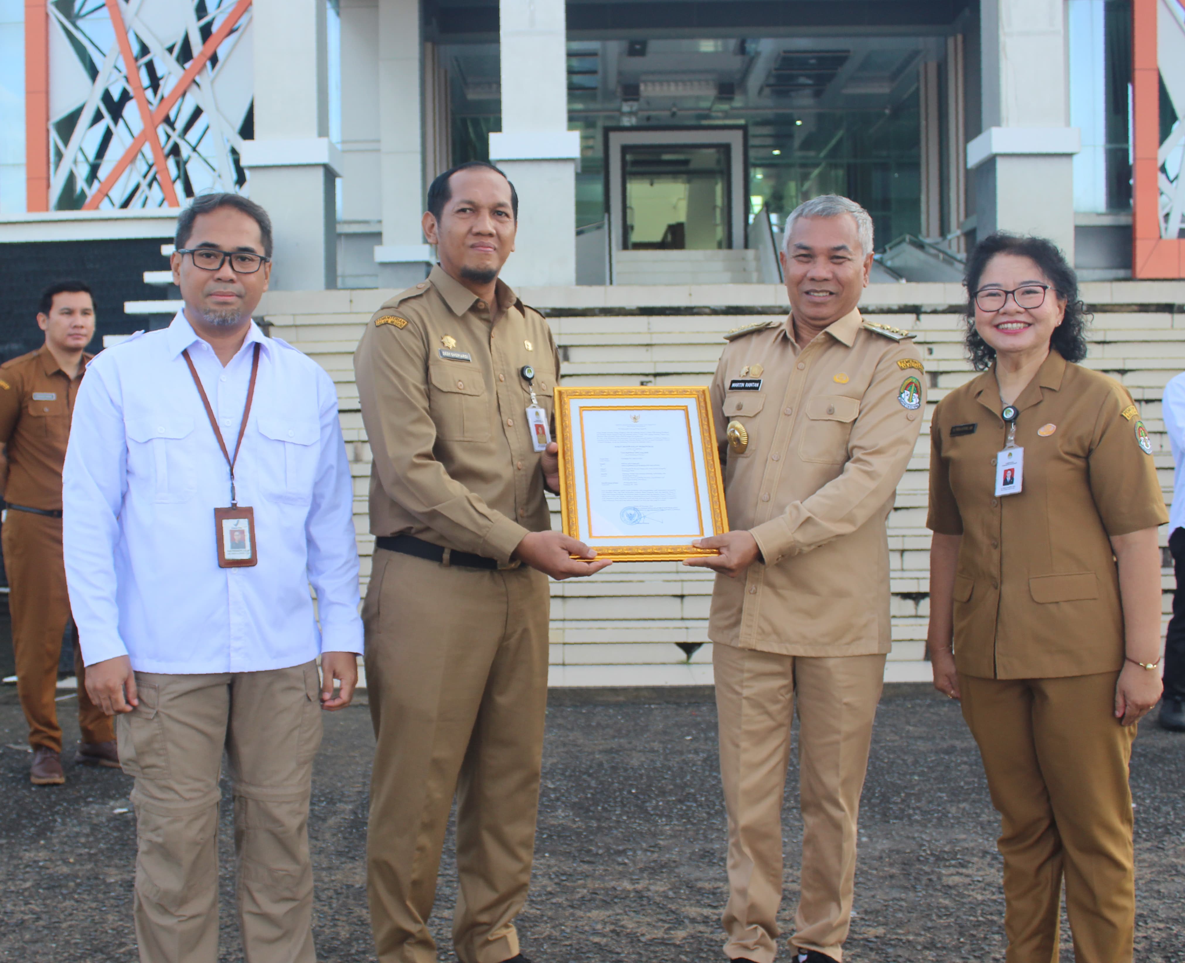 Pemkab Ketapang Raih Penghargaan Peringkat 1 dari BBPOM