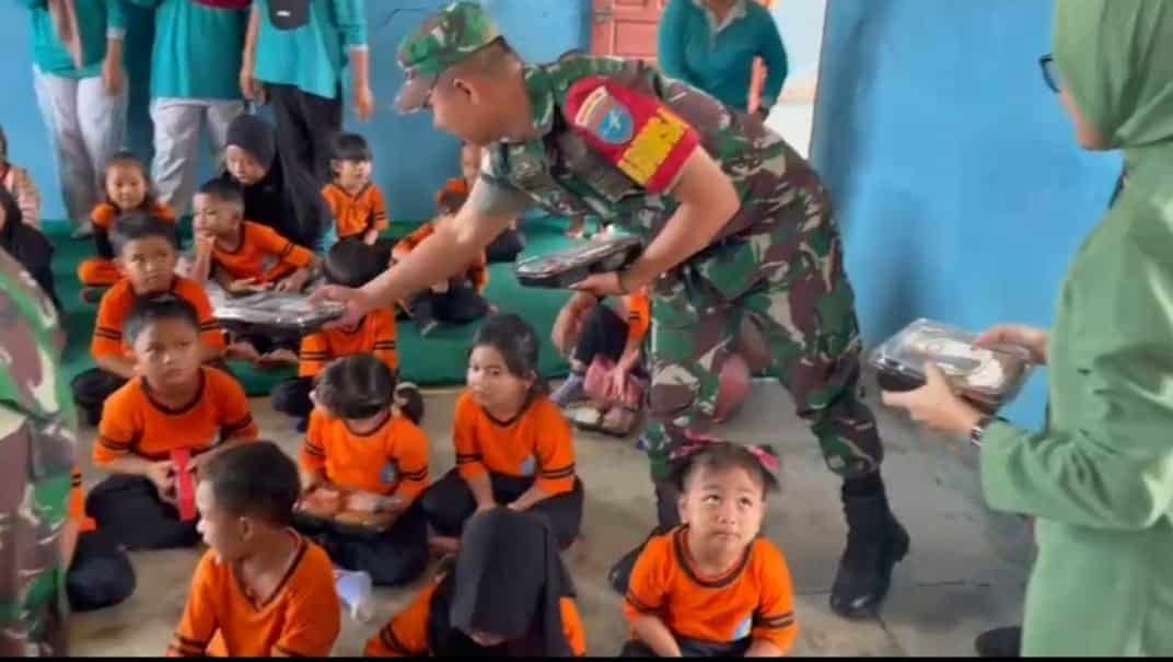 Dukung Visi Presiden, Koramil Silat Hilir Laksanakan Program MBG