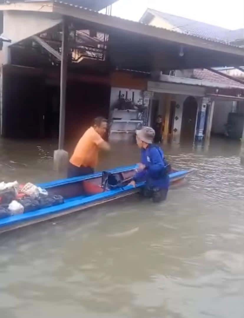Viral! Ketua RT Ditampar Warga Saat Salurkan Bantuan Banjir di Landak