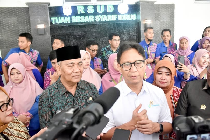 Menkes Budi Kunjungi RSUD TBSI di Rasau Jaya