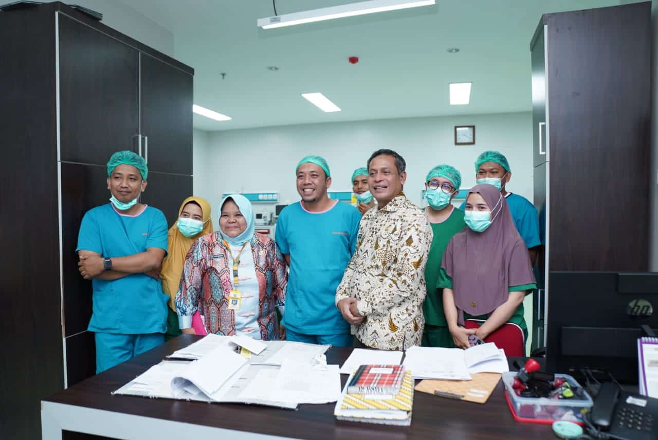 Tingkatkan Layanan Publik, Pj Wako Pontianak Lakukan Monev ke RSUD SSMA dan IPA Nipah Kuning