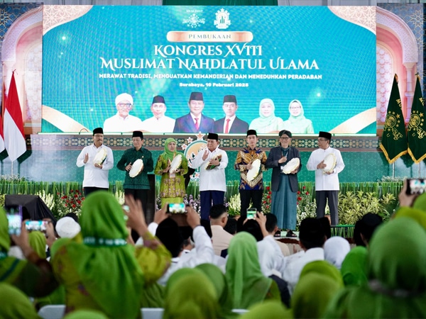 Dampingi Presiden di Kongres XVIII Muslimat NU, Menteri Nusron: Peran Ibu-Ibu NU Bentuk Masa Depan Bangsa