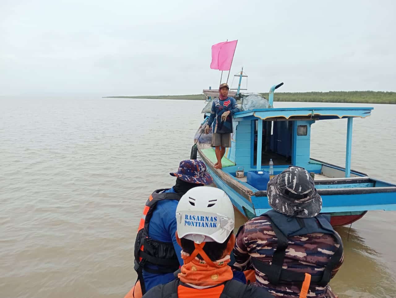 Dua Nelayan Asal Pulau Maya Ditemukan Selamat Pasca Terombang-ambing di Lautan