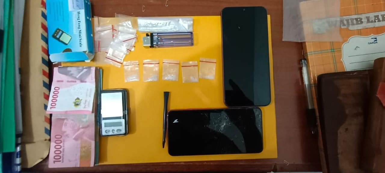 Polisi Ringkus Pengedar Sabu di Kecamatan Manis Mata Ketapang