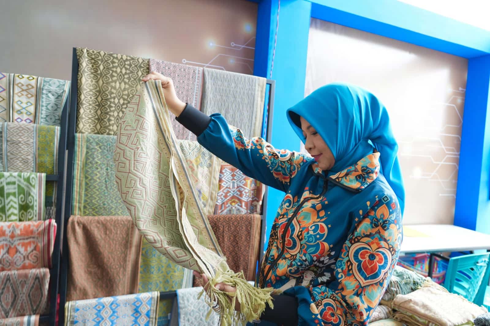 Windy Apresiasi KFF 2025 Promosikan Wastra Khas dan Produk Unggulan Kalbar