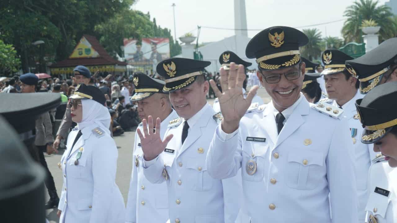 Romi Wijaya dan Amru Chanwari Resmi Dilantik sebagai Bupati dan Wakil Bupati Kayong Utara oleh Presiden Prabowo