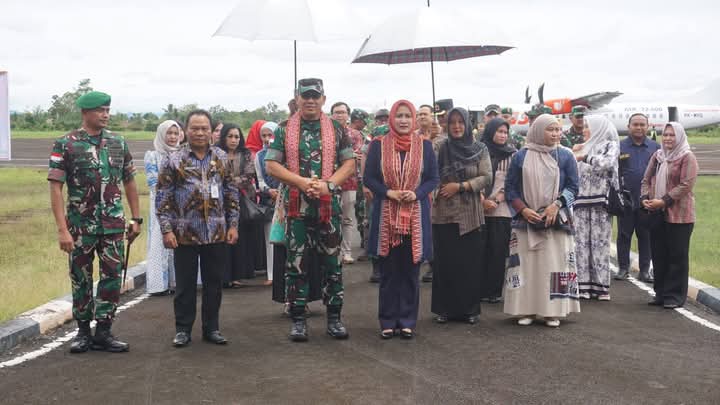Pangdam XII Tanjungpura Tinjau Latihan Prajurit Batalyon 644 Walet Sakti