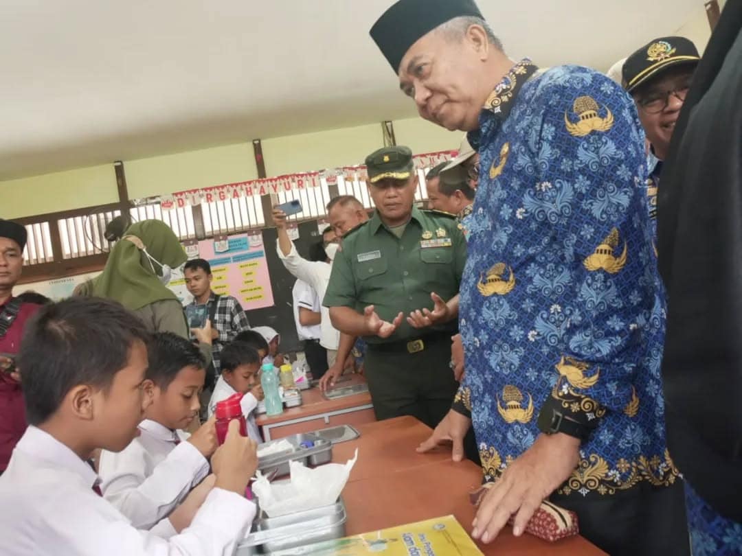 Kubu Raya Mulai Program Makan Bergizi Gratis, Tahap Awal Sasar 5.279 Siswa